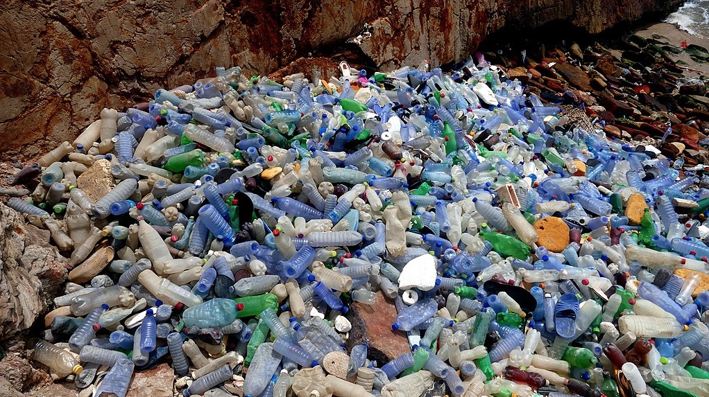 Greenpeace Studie: Drei Lügen über Plastik